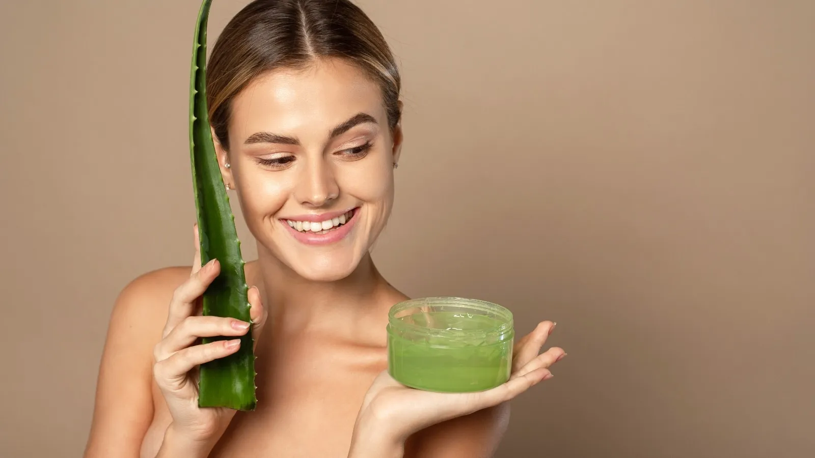 Benefits of Drinking Aloe Vera Juice First Thing in the Morning